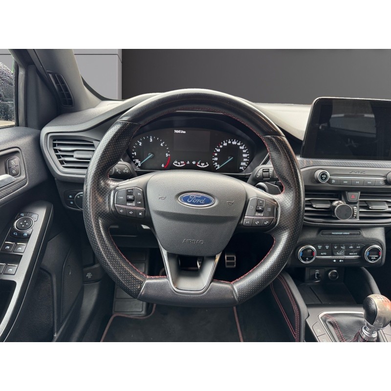FORD FOCUS 1.5 EcoBlue 120 SS ST Line X Première main Suivis complet Ford Carplay Garantie 12 mois