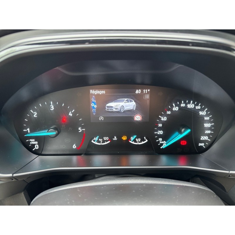 FORD FOCUS 1.5 EcoBlue 120 SS ST Line X Première main Suivis complet Ford Carplay Garantie 12 mois