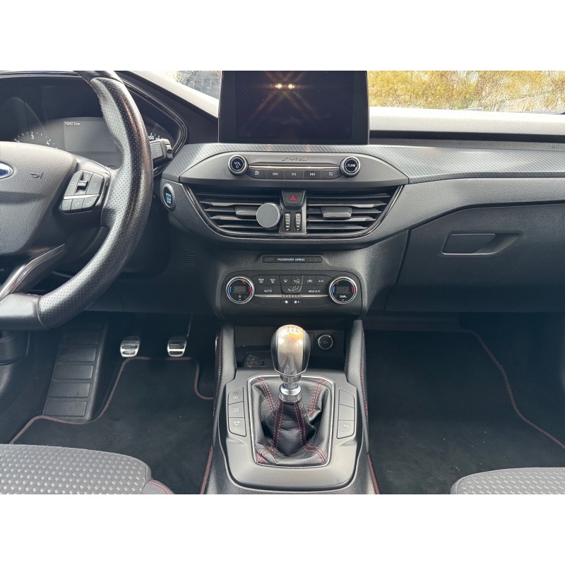 FORD FOCUS 1.5 EcoBlue 120 SS ST Line X Première main Suivis complet Ford Carplay Garantie 12 mois
