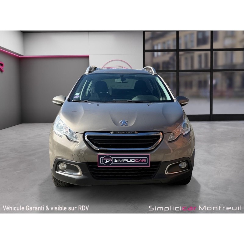 PEUGEOT 2008 1.2 VTi 82ch BVM5 Allure Entretien Complet Attelage Garantie 12 Mois