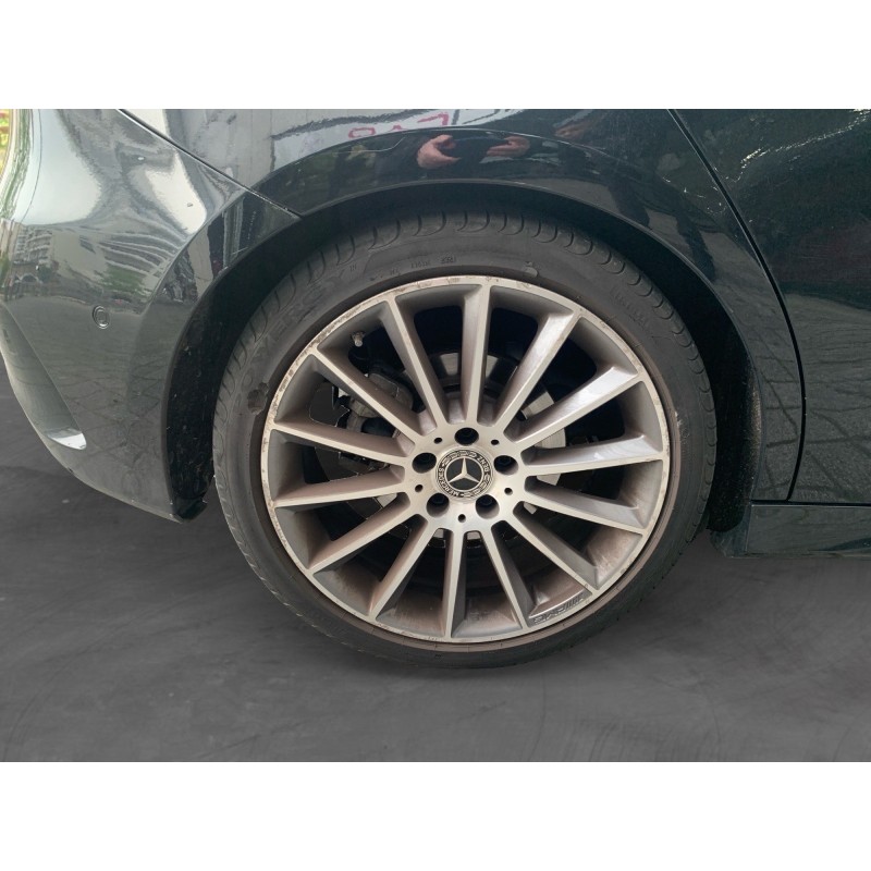 MERCEDES CLASSE A 200 7G-DCT AMG Line toit ouvrant carplay garantie 12 mois