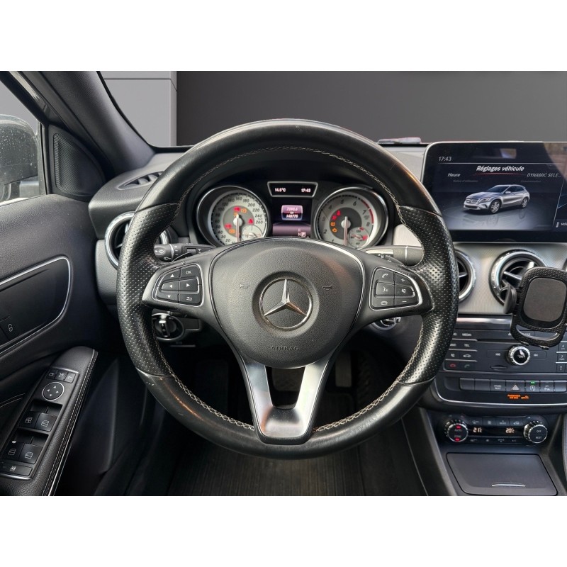 MERCEDES CLASSE GLA 200 entretien complet constructeur, vidange de boite réalisée, garantie 12 mois