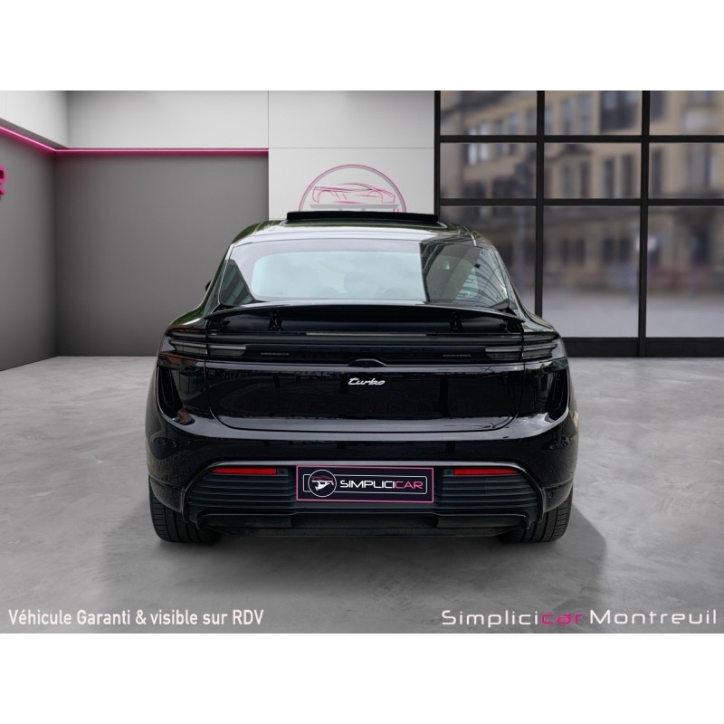 PORSCHE MACAN  639 CV TURBO E V Pack Sport Chrono Roue directrice Bose Sieges chauffants CarPlay Garantie 12 mois