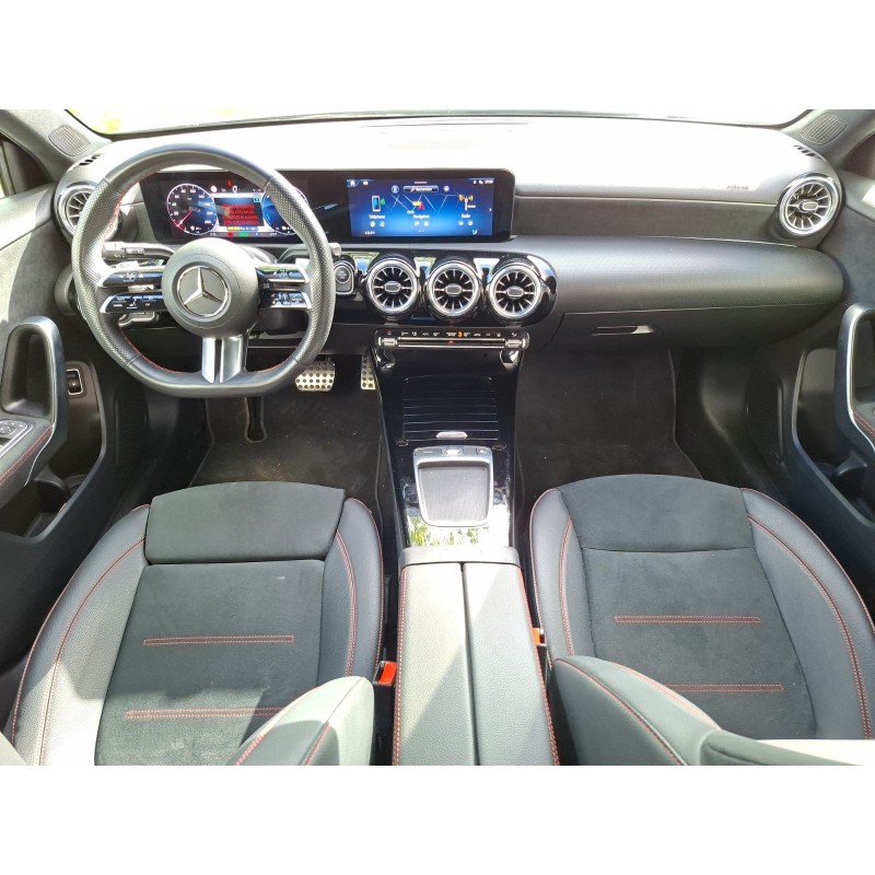 MERCEDES CLASSE A 250 e AMG Line suivi mercedes toit carplay garantie 12 mois