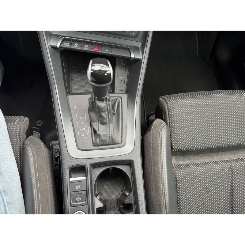 AUDI Q3 Q3 35 TFSI 150 ch S tronic 7 S line Suivi complet Audi Toit ouvrant panoramique Garantie 12 mois