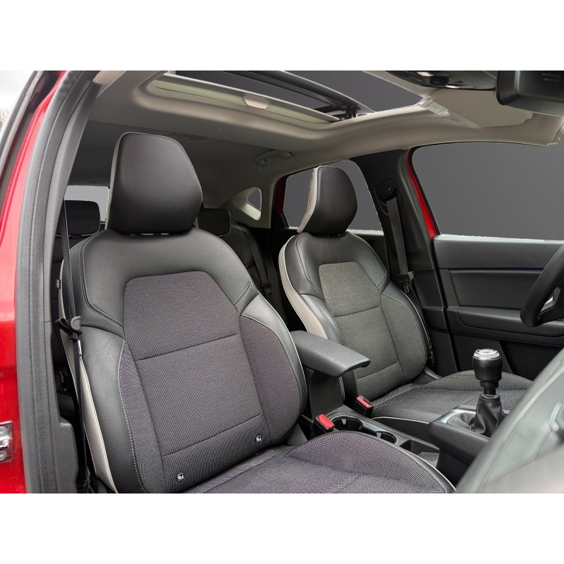 RENAULT CAPTUR TCe 130 FAP Intens Caméra de Recul Toit Ouvrant Entretien Complet Garantie 12 Mois